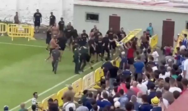 火爆！马卡：50名拉斯帕尔马斯极点球迷与特内里费球迷强烈突破