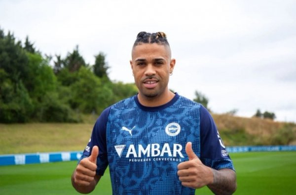 世体：前皇马前锋马里亚诺将正式加盟阿拉维斯，并签下两年合同