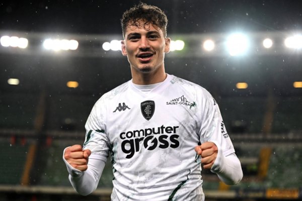 意媒：S-埃斯波西托将先和国米续约，随后卡利亚里租赁+强制买断