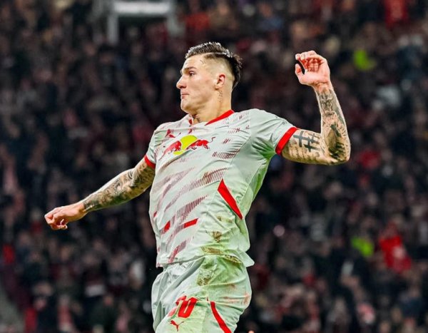 8000万, 谢什科拒了曼联! 纽卡这步险棋, 是阳谋还是自断后路?