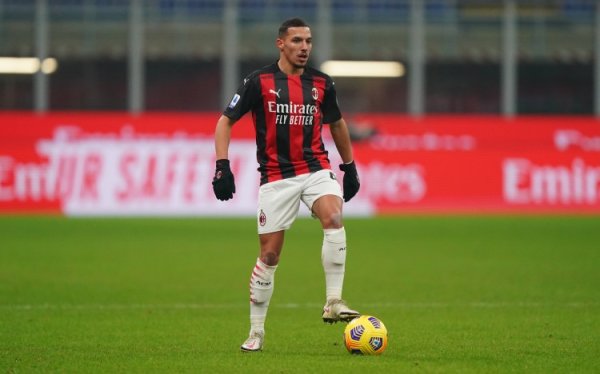 米体：本纳塞尔明确拒却吉达连合报价，他不肯赶赴沙特踢球