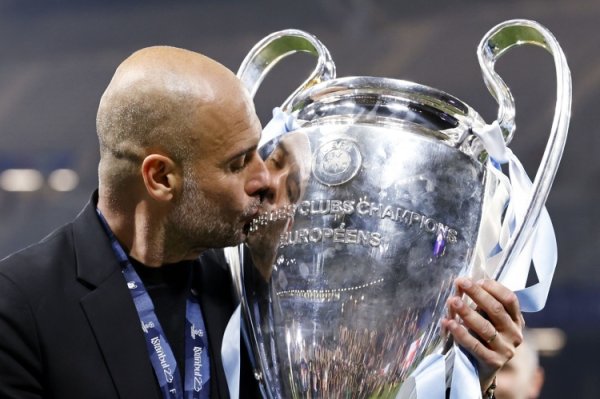 前英冠时尚：瓜迪奥拉毁了足球 当今统共球队皆在学他后场倒脚