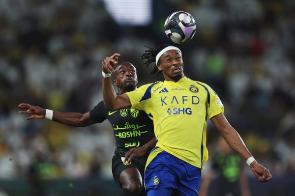 沙特媒体：利雅得顺利后卫西马坎肌肉拉伤，伤缺时分待定