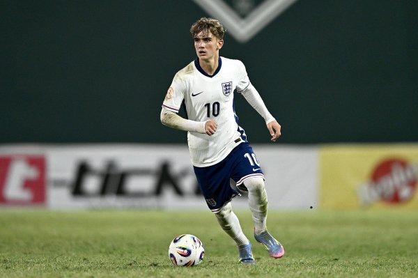 15岁小孩哥！前解说：谈曼在U11时就展现出资质 他改日能踢宇宙杯