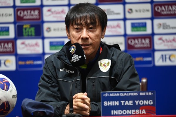 韩媒：前印尼队主帅申台龙有望持教蔚山HD，该队暂列联赛第7