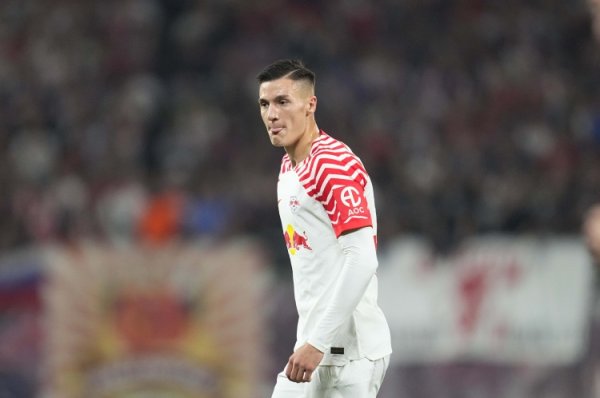 罗马诺：纽卡密切脸色塞斯科情况，已获悉往复所需的转会费