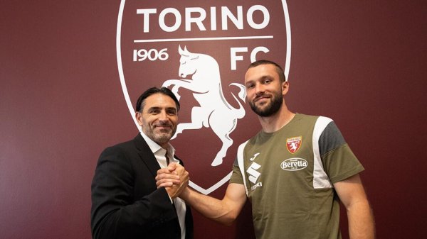 迪马济奥：齐灵后卫瓦卢基维茨已离开集训地，行将加盟萨索洛