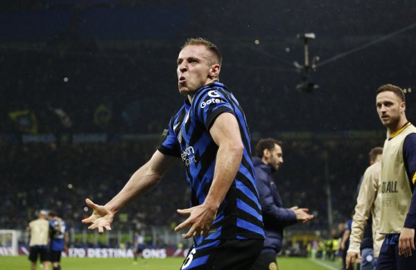 斯基拉：弗拉泰西接近与国米续约至2030年，年薪340万欧元