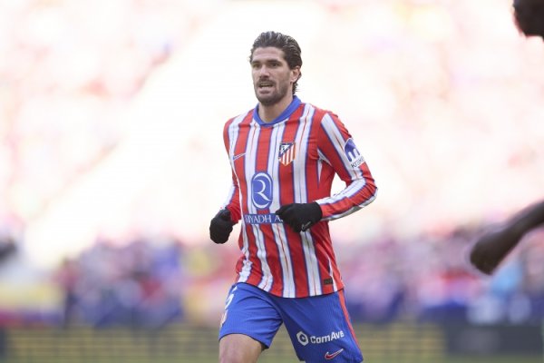 记者：德保罗去迈阿密不是直接转会，而是租借+1500万欧买断选项