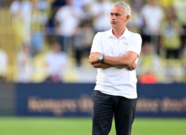 穆帅：热刺问鼎欧联杯创造了历史，曼联失冠熬煎但阿莫林得到老练