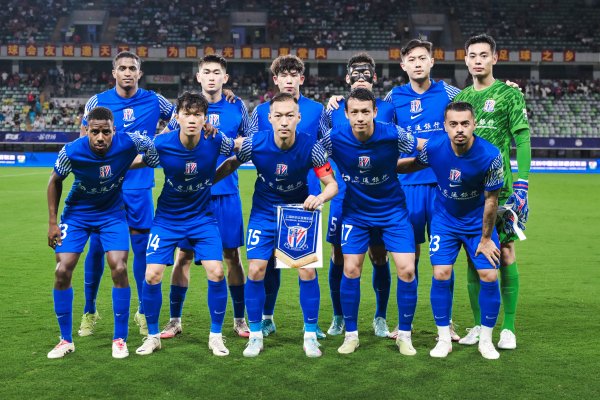 记者：本赛季已经但愿国安和申花去争冠军，海港和成齐争个第三