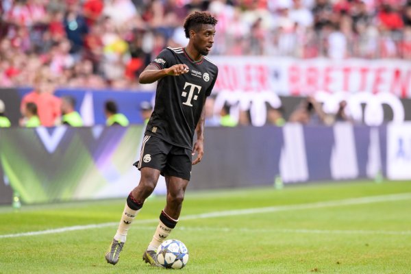 记者：拜柔顺告捷就科曼转会费达原则性条约，用度约2500万镑