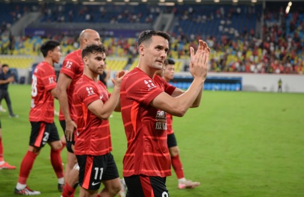 川媒：打响“反攻泰超”第一枪，世界球迷聚焦今晚凤凰山