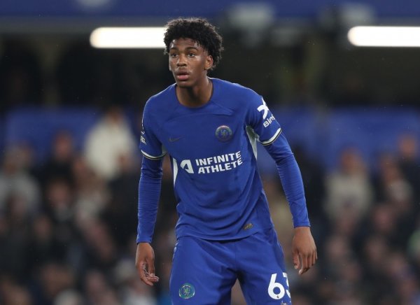 记者：曼城成心切尔西后卫小将阿奇姆彭，伯恩茅斯此前求租被拒