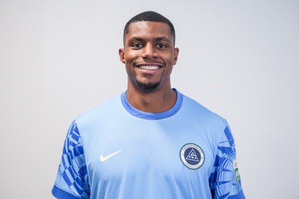 大腿！韦斯利已参与7粒进球，比肩成为新鹏城参与进球最多的球员