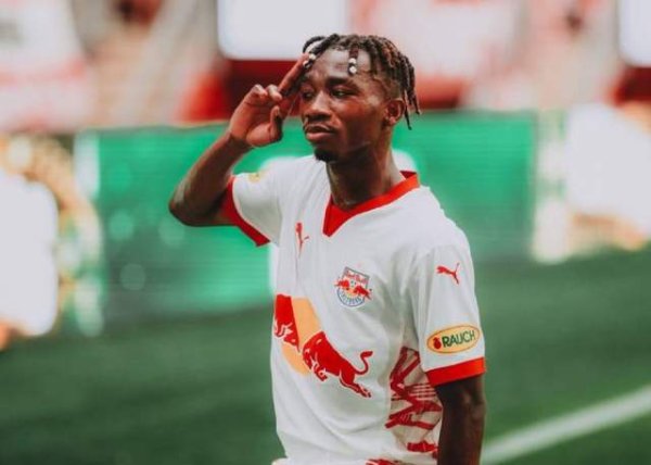 曼联错失猎物! 非洲天才接收费内巴切, 转会费创队史记载?