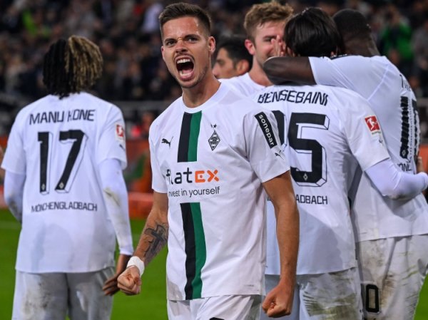 门兴总监：诺伊豪斯也曾驱动新赛季备战 咱们不念念放走魏格尔