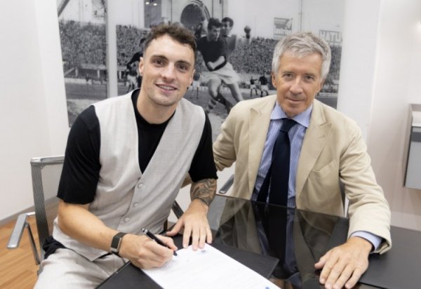 官方：博洛尼亚文告签下右后卫佐尔泰亚，上赛季介意甲打进6球