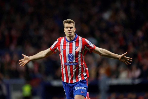 记者：求购狼队时尚拉尔森被拒后，纽卡筹议追求马竞中锋索尔洛特