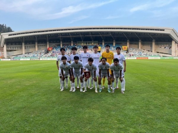 上海海港富盛经开队1-0慑服泉州亚新队，斩获中乙决赛阶段开门红