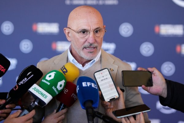 德拉富恩特：西甲外洋赛若相宜足球利益就得复古 亚马尔三不雅很正