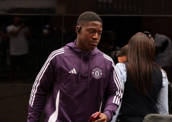 太空：多家俱乐部对梅努感有趣，但曼联不缱绻出售这名球员