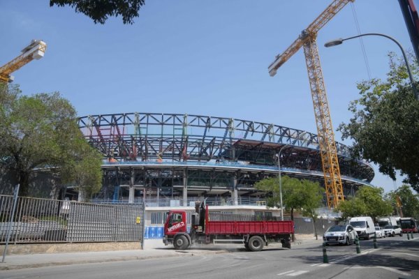 欢腾东说念主心！每体：巴萨在诺坎普球场测试欧冠主题曲