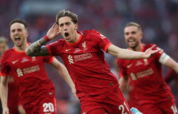 斯基拉：罗马接近租出皆米卡斯，正与利物浦商谈加入买断选项