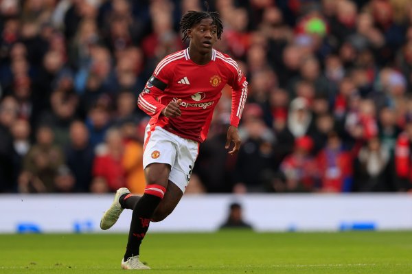 罗马诺：梅努坚握念念要离队，但曼联一直拒却将其外租