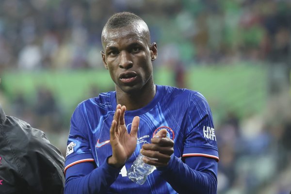 天外体育：拜仁重启杰克逊转会有计划，球员和牙东说念主仍在慕尼黑