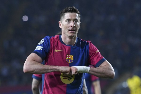 因伤缺战西甲首轮+趋奉替补！莱万：我已复原100% 打算晋级天下杯