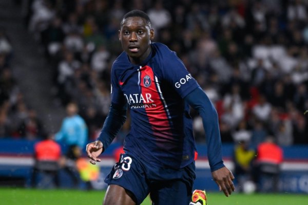 巴黎东谈主报：穆阿尼500万欧租出费外租热刺，不祥情是否有买断条件