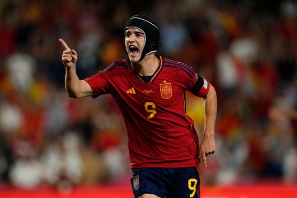 官方：巴萨中场球员加维因伤退出本期西班牙国度队