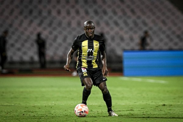 法媒：吉达纠合快意放走34岁坎特，球员被推选给摩纳哥、巴黎FC