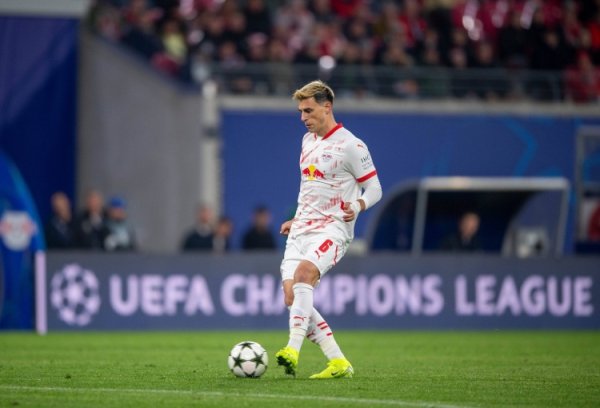 斯基拉：埃尔马斯接近纪念那不勒斯，200万欧租出买断费1200万欧