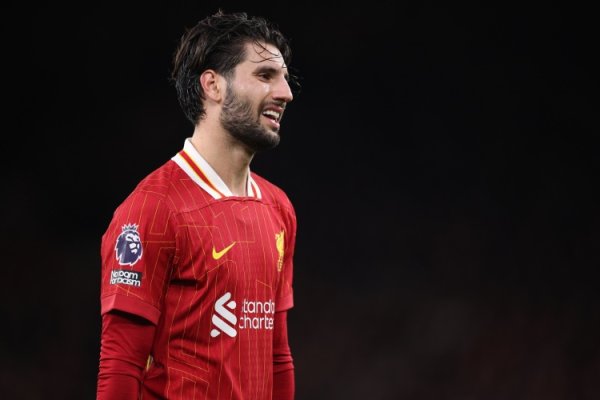 舍伍德：索博斯洛伊能胜任任何位置，他是一名不知疲倦的球员