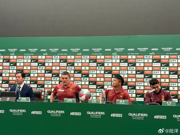 安东尼奥：王钰栋今天方方面面齐相称出色，他有些伤病要进行保护