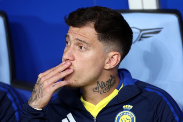 罗马诺：库迪西亚与利雅得得手谈妥奥塔维奥转会，将签约2年