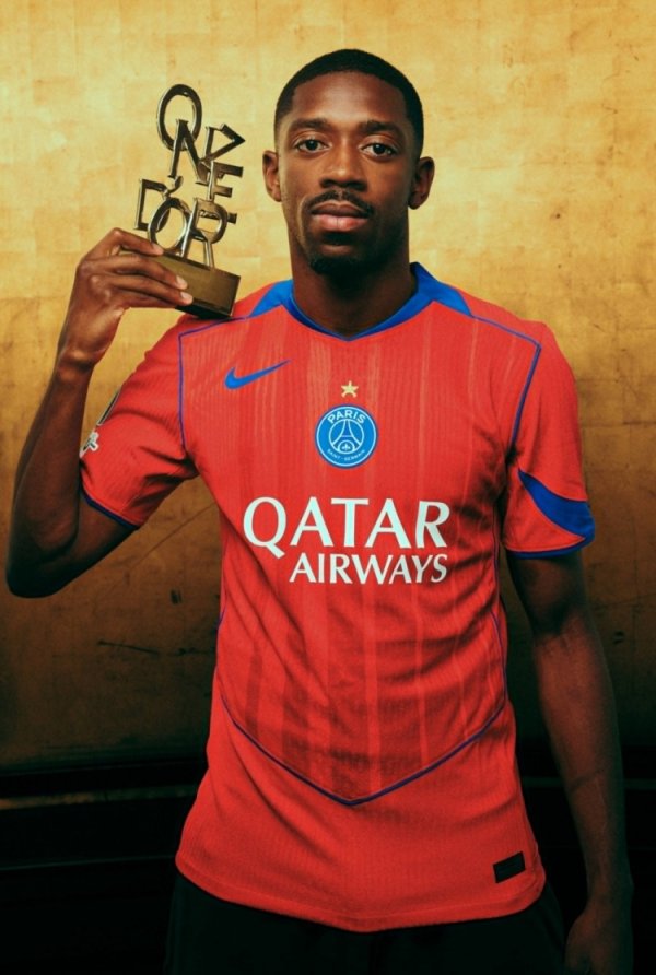 法媒：登贝莱得到2025年金11东说念主奖，但得票率只比亚马尔高2.5%