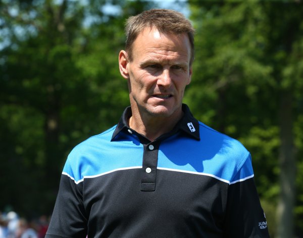 谢林汉姆：努诺有意在公开场面月旦球队雇主，来鼓励我方离开丛林