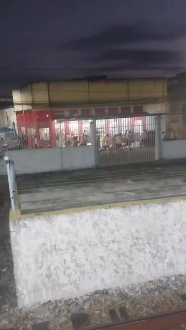 巴西杯赛前博塔弗戈与达伽马球迷发生梗阻，其中一东说念主头部中枪身一火