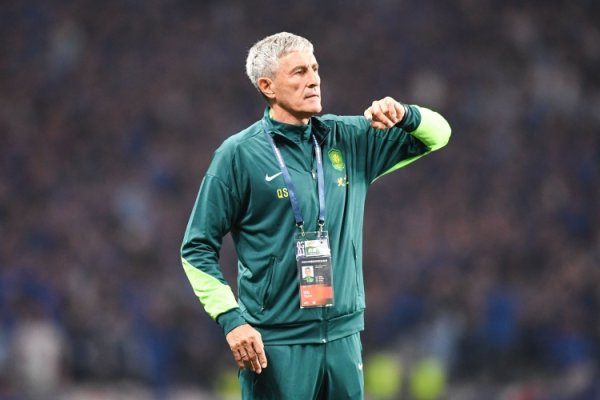 记者：国安问题非三中卫而是攻守均衡，强强对话不相宜踢双中锋