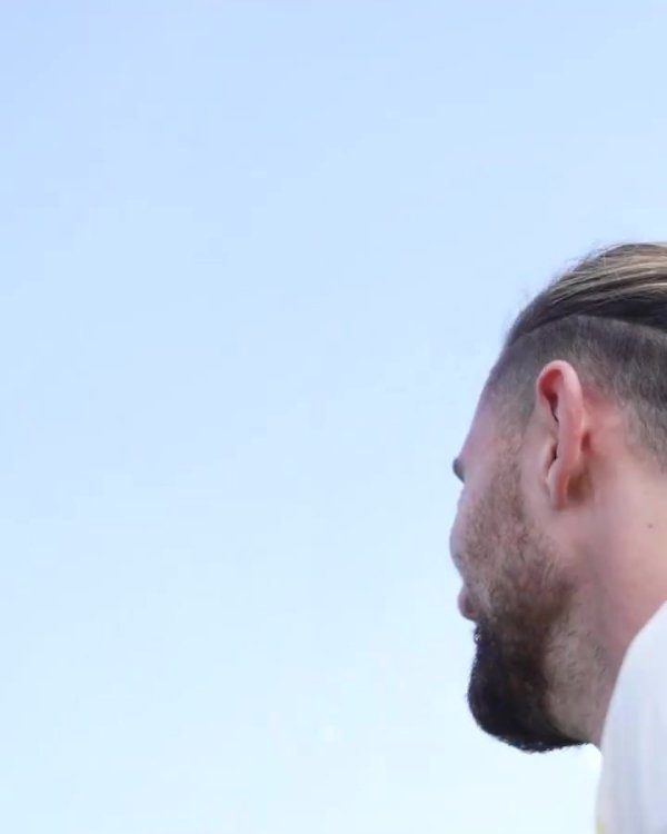 米兰官方晒视频，新援拉比奥特剿袭全队拍打饶恕