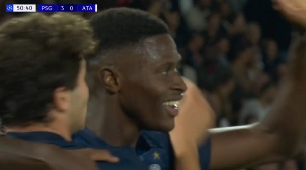 超跑！门德斯扣过堤防球员小角度破门，巴黎3-0朝上亚特兰大！