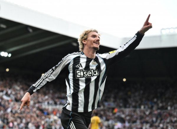 沃尔特马德：维尔茨是我配合过的最强球员；范迪克细目很难拼集