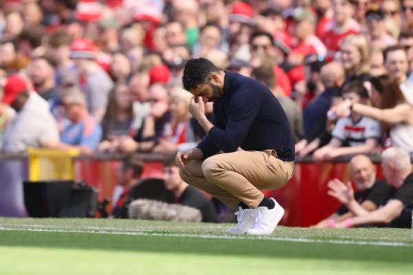 太阳报：曼联顾问阿莫林接替东谈主，格拉斯纳、赫尔泽勒、伊劳拉在列