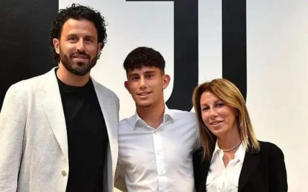 格罗索儿子也开始踢球了！19岁小格罗索收获职业生涯处子球