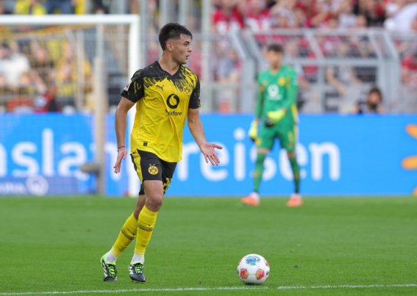 图片报：安塞尔米诺再次在历练中受伤，将缺战将来2场比赛