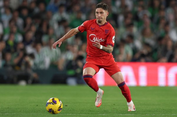 塞维利亚上赛季1分上风保级顺利，现大捷巴萨后排第6