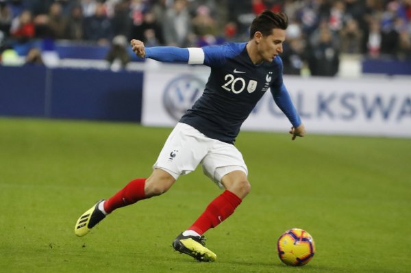 队报：托万时隔6年再入法国名单，若获得出场机会将创造一项记录